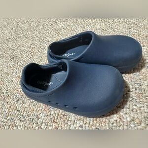 Cat & Jack Navy Slip-On Kids Clogs